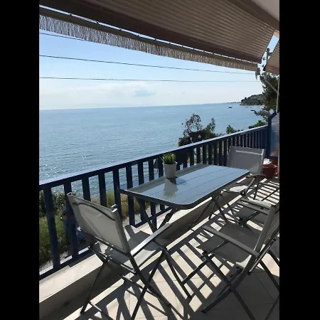 Helena's Seaside House Nea Iraklia